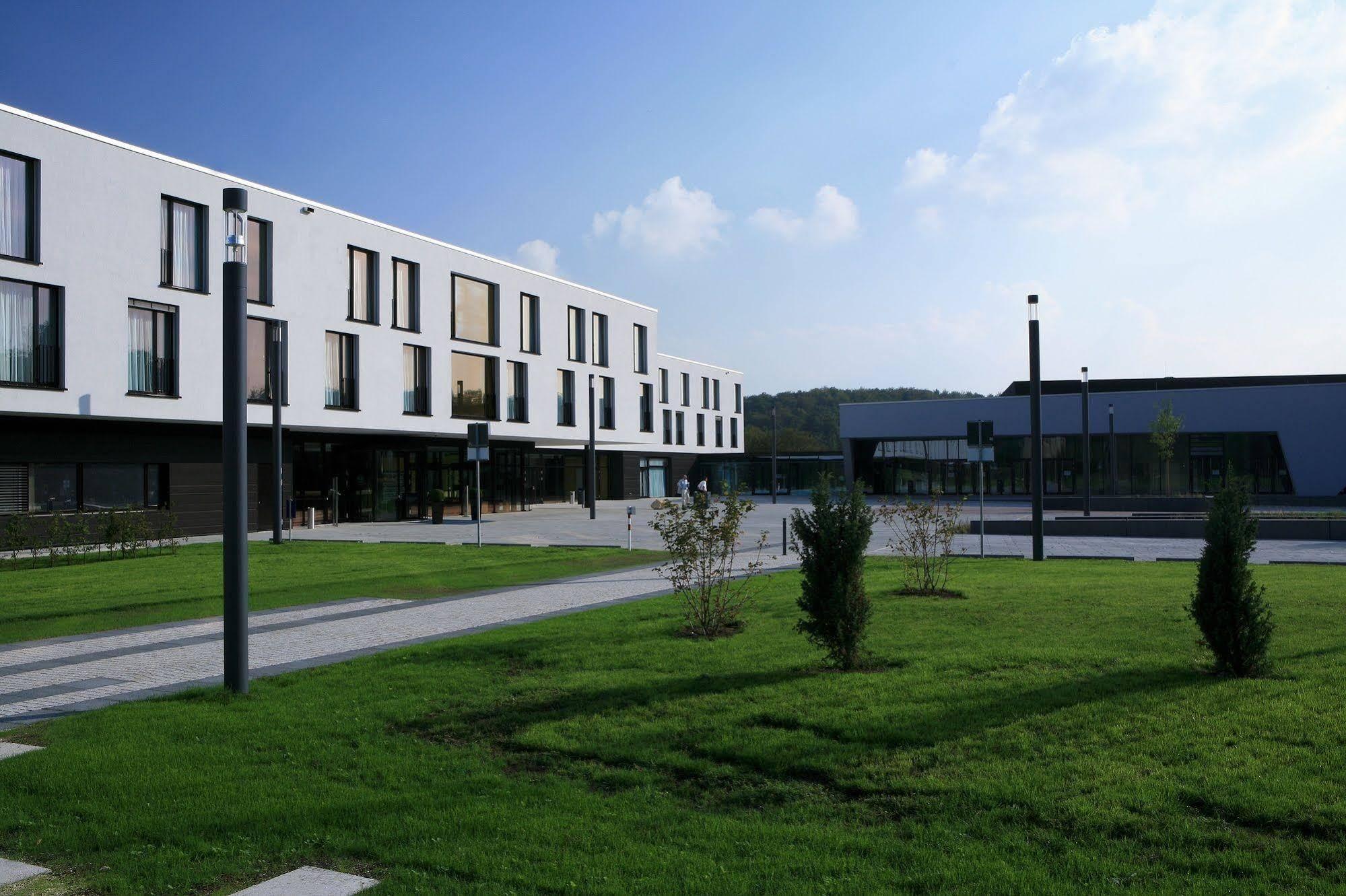 Schlosshotel Hellenstein Heidenheim an der Brenz Exterior photo